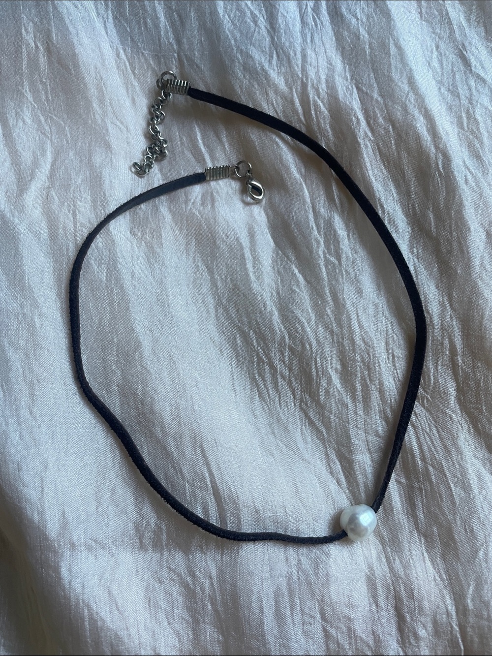 Minimal Suede Cord Necklace with Single Pearl Accent